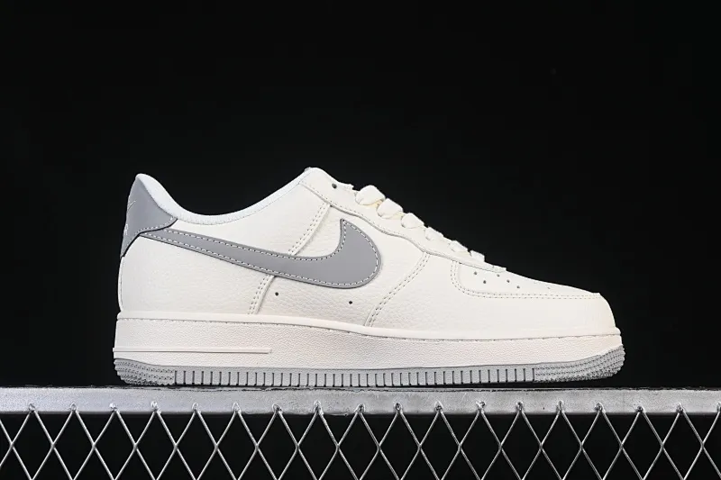 All categories Nk Air Force 1 Air Force series Nk Air Force 1 Low Air Force low top Nike Air Force 1'07 Low Gucci co-branded grimace beige Air Force 1 low top casual sneakers QW5836-024